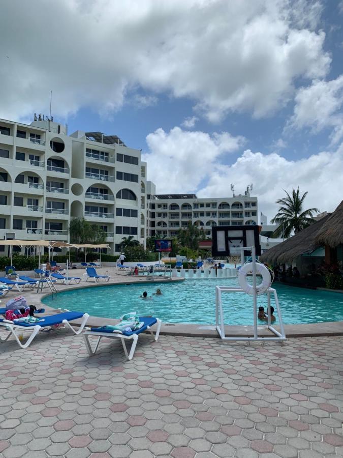 Ocean View Aquamarina Apartment Cancun Luaran gambar